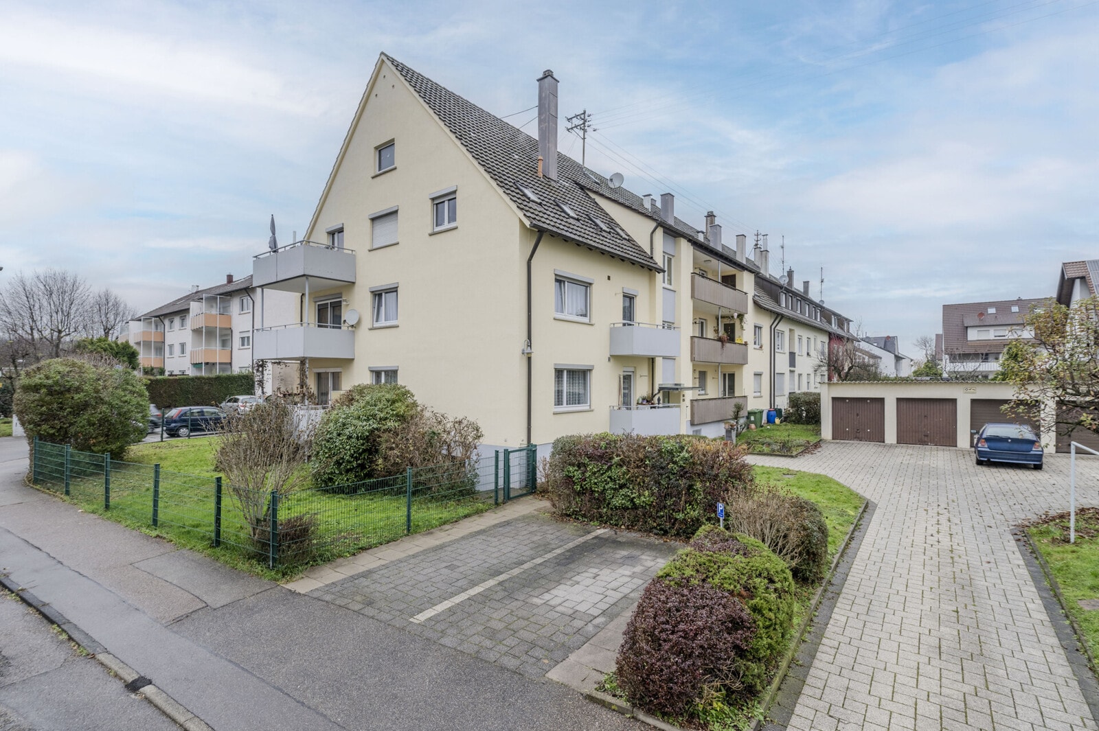 Zwei Wohneinheiten – Ein Preis: 3-Zimmer und 1-Zimmer-Wohnung mit Potenzial