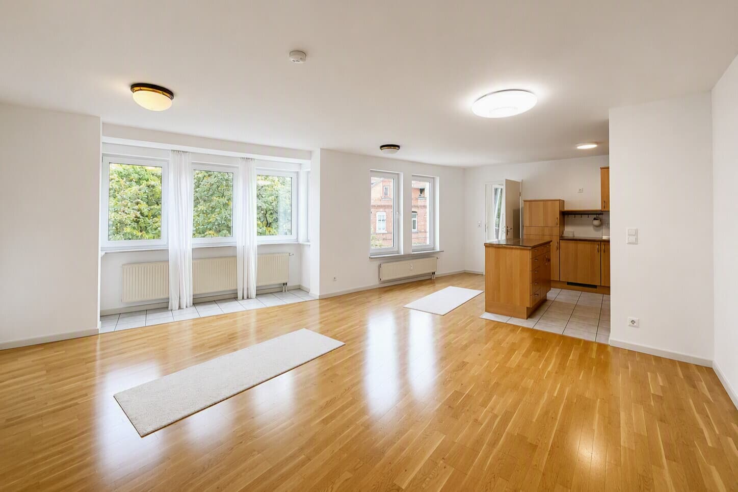 Helle 3-Zimmer-Wohnung mit PKW-Stellplatz in zentraler Lage von Stuttgart-Süd