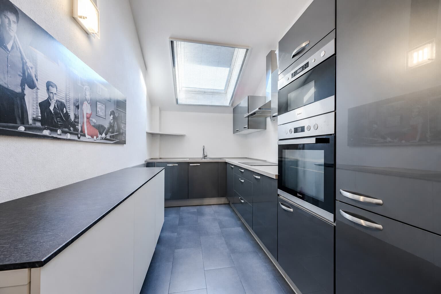 Modern wohnen mit Komfort – Dachgeschosswohnung mit Balkon & TG-Stellplatz