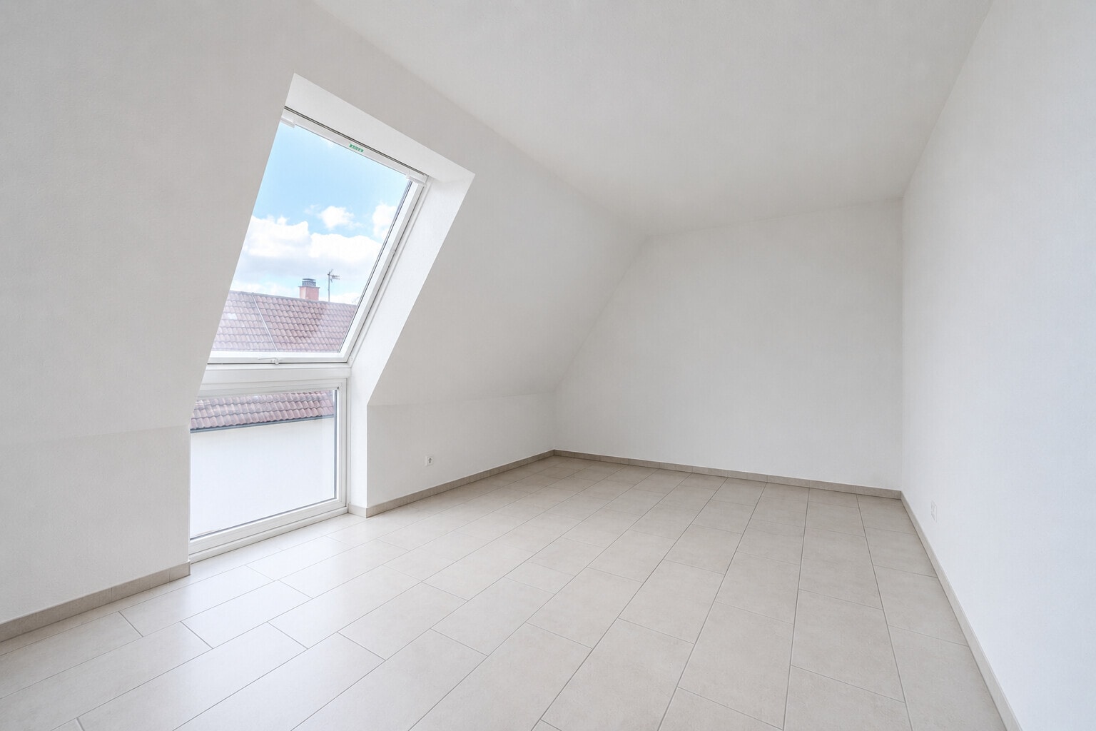 Kapitalanleger aufgepasst: Neuwertige 2-Zimmer-Wohnung in top Lage!